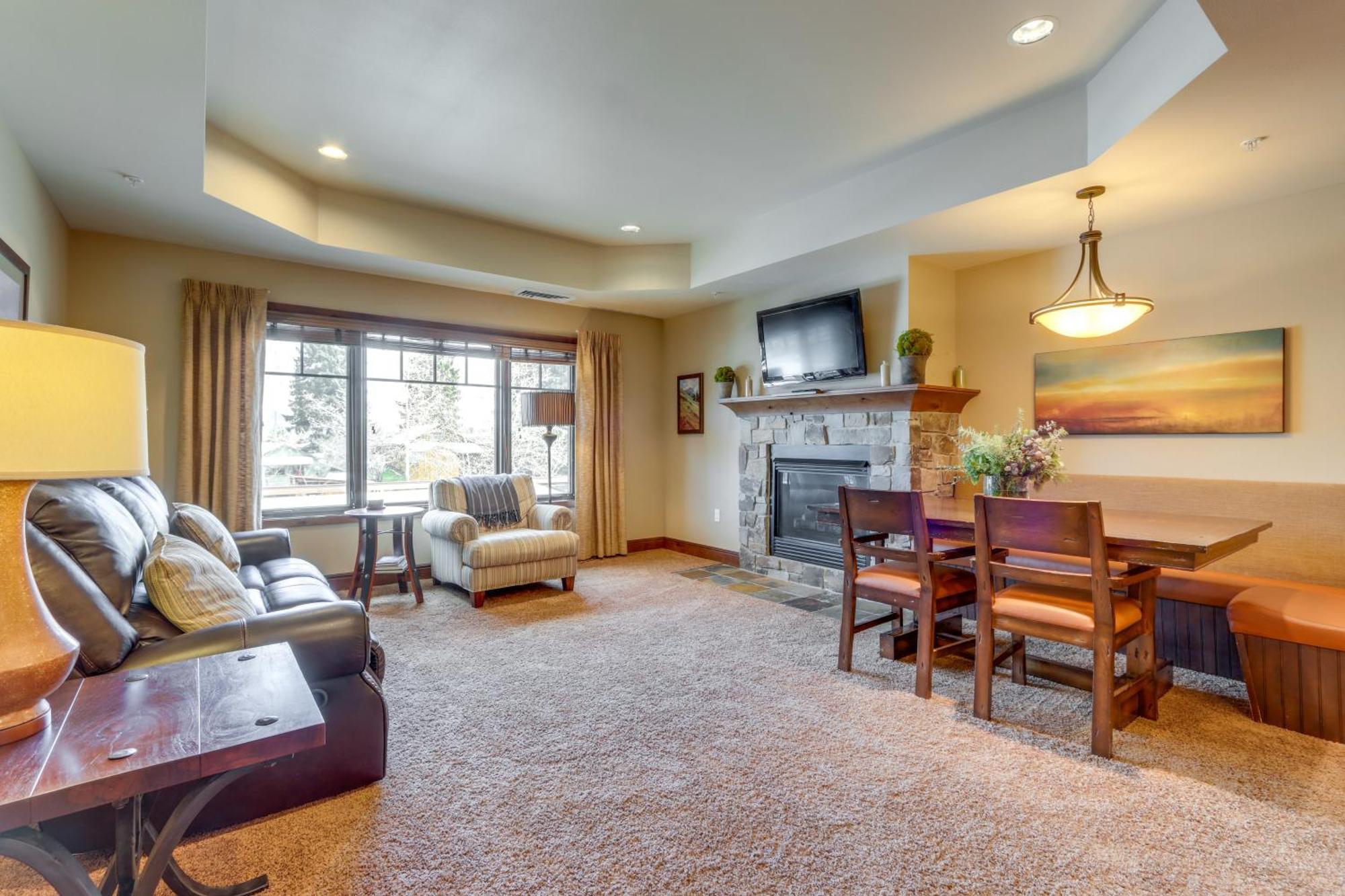 Stunning Getaway In The Heart Of Downtown Mccall Exterior photo